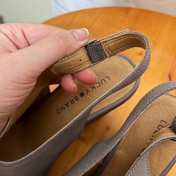 Lucky Brand Size 9 Ovrandie Classic Leather Slingback Adjustable Open-Toe Block - Picture 7 of 10